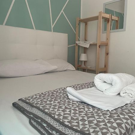 Dama Hostelbb Naples Luaran gambar
