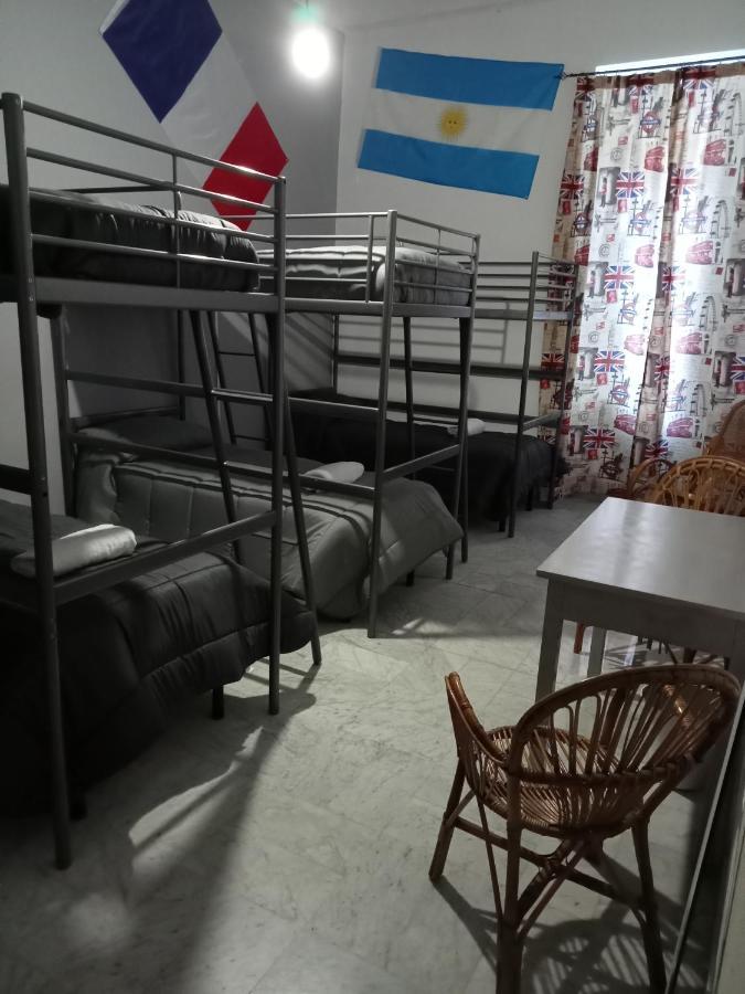Dama Hostelbb Naples Luaran gambar