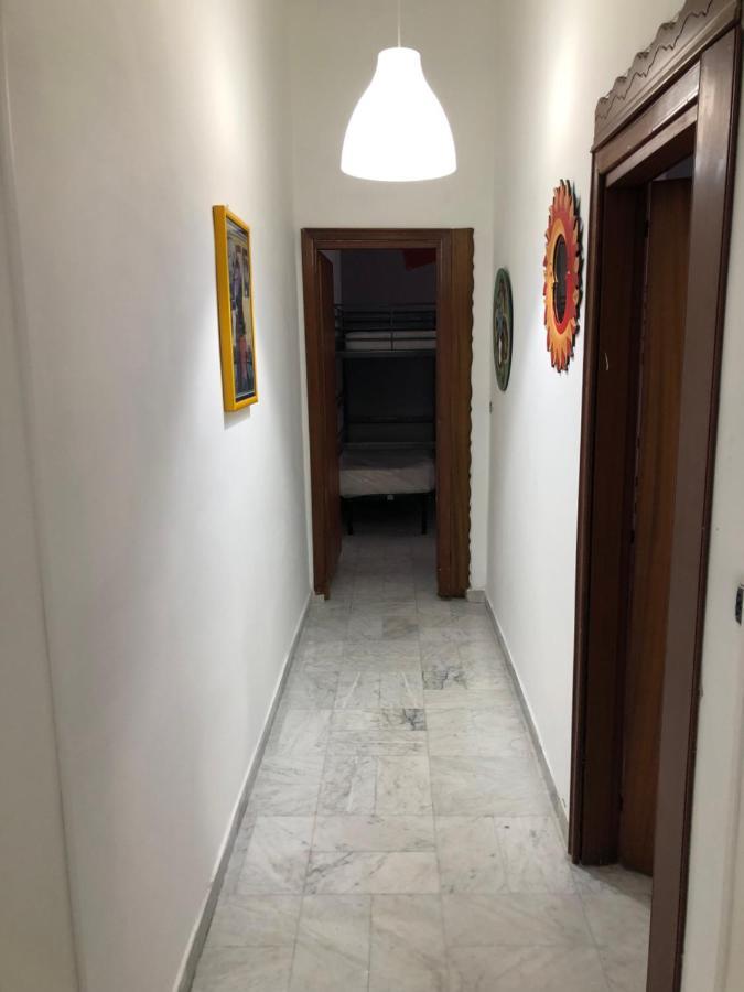Dama Hostelbb Naples Luaran gambar