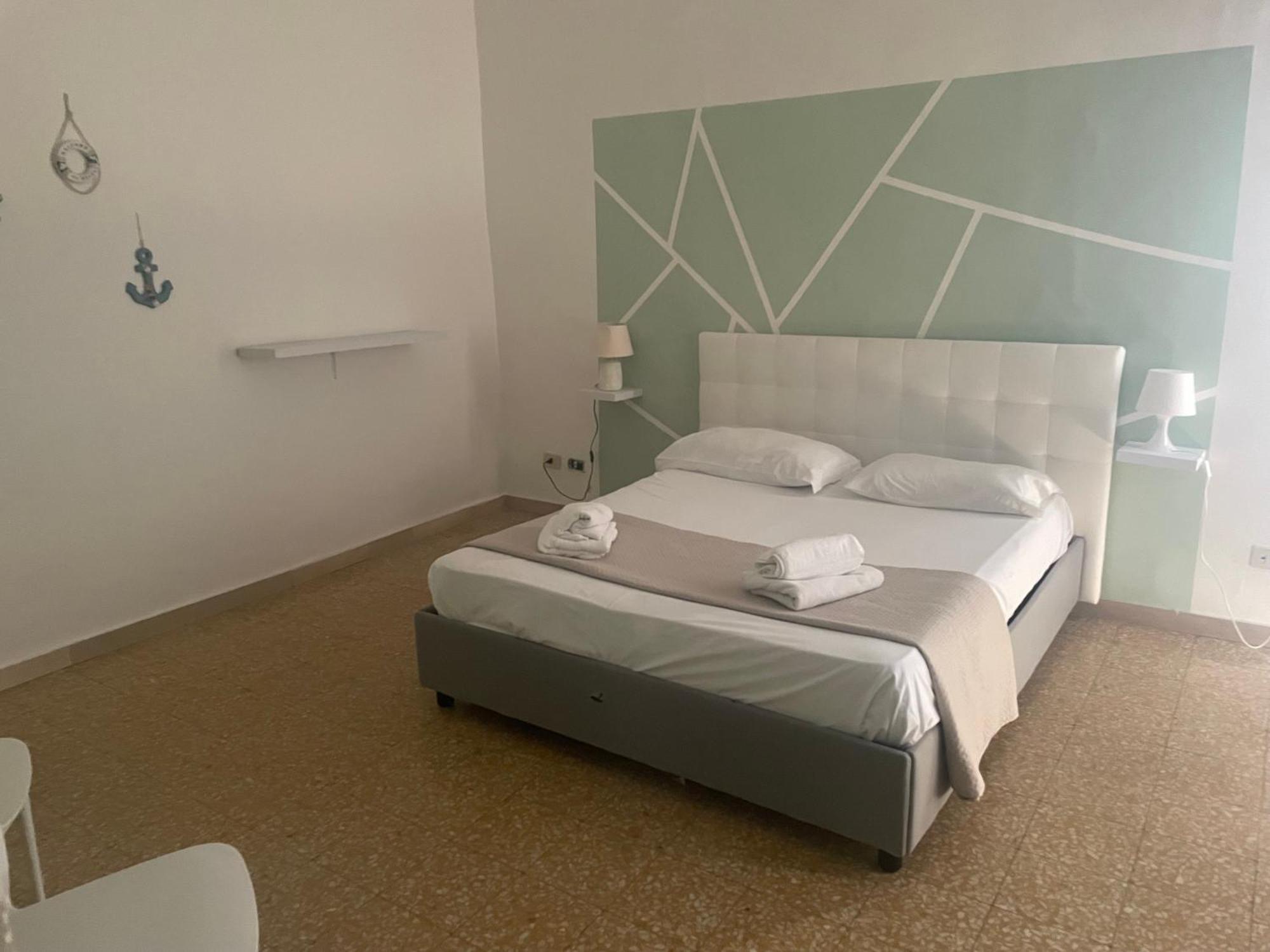 Dama Hostelbb Naples Luaran gambar