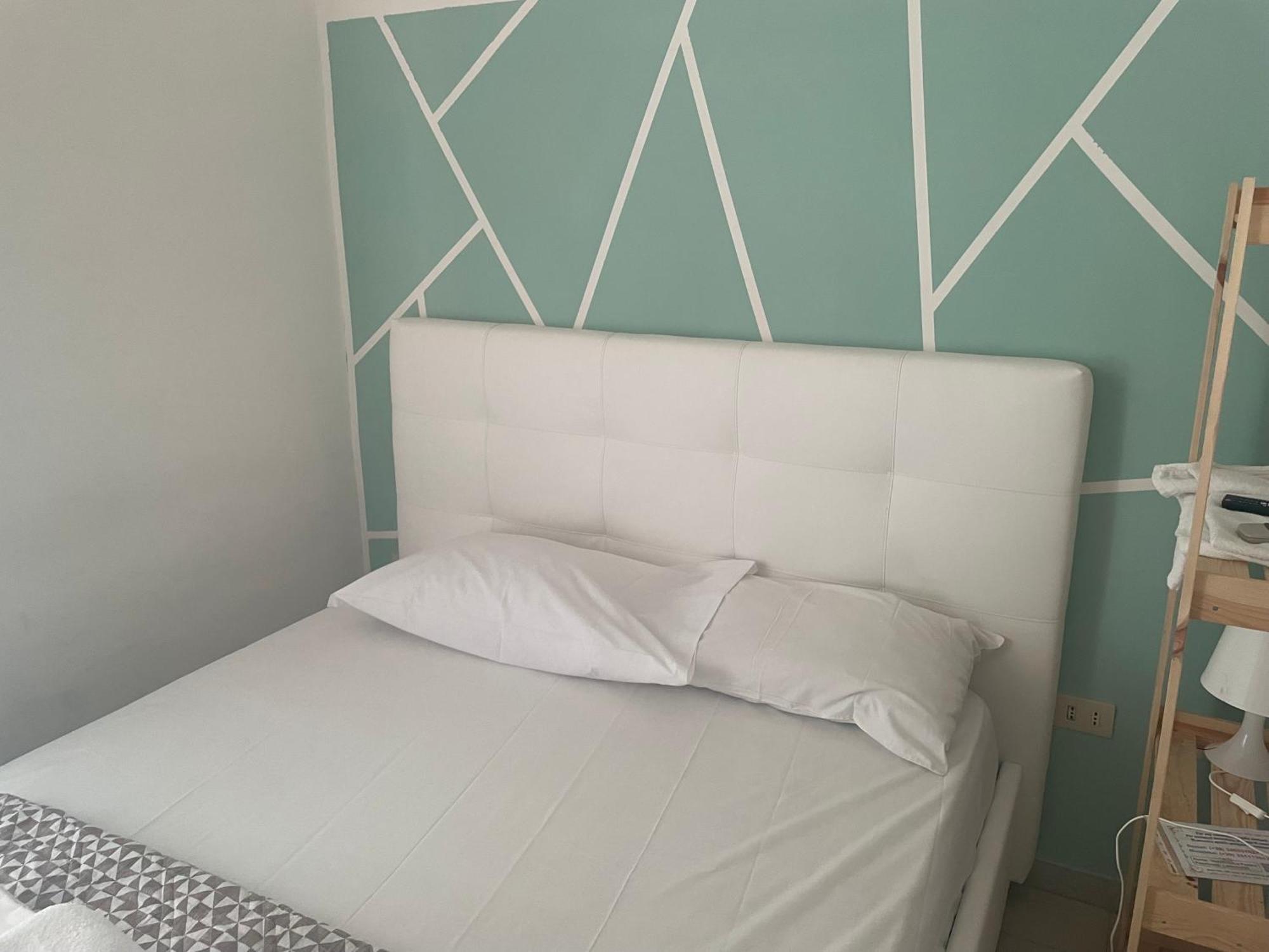 Dama Hostelbb Naples Luaran gambar