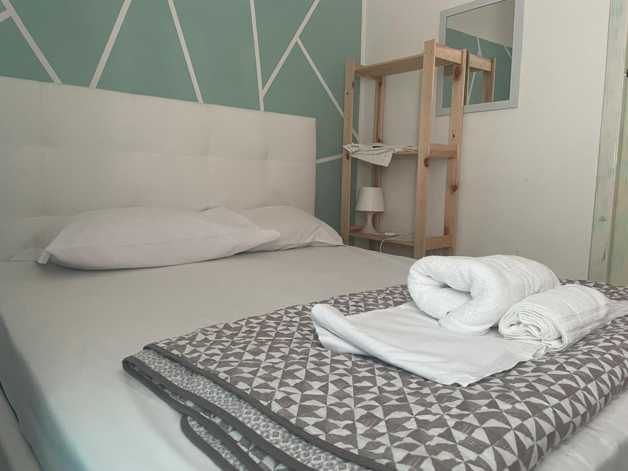Dama Hostelbb Naples Luaran gambar